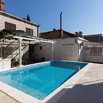 Kusalo- With Patio 1 Dubrovnik