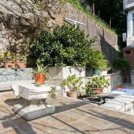 Apartment Kusalo- With Patio 1