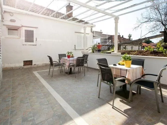 Kusalo- With Patio 1 Lejlighed