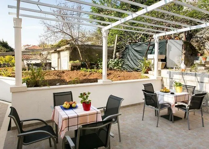 Kusalo- With Patio 1 Lejlighed *