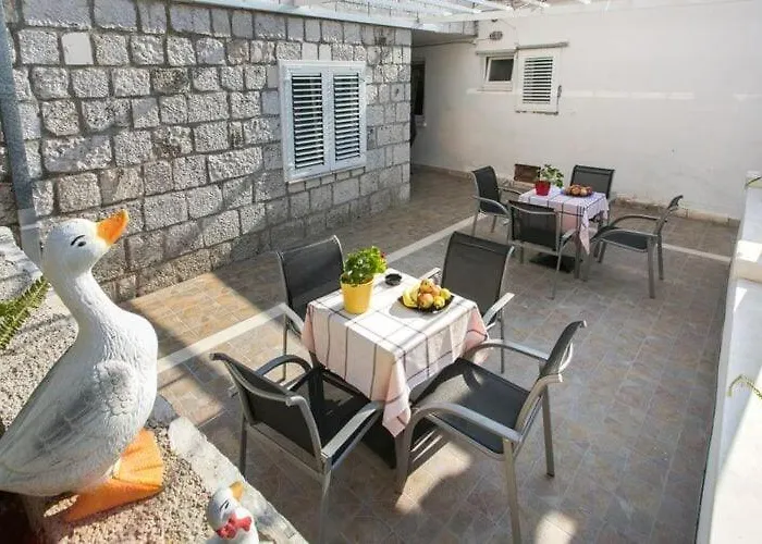 Kusalo- With Patio 1