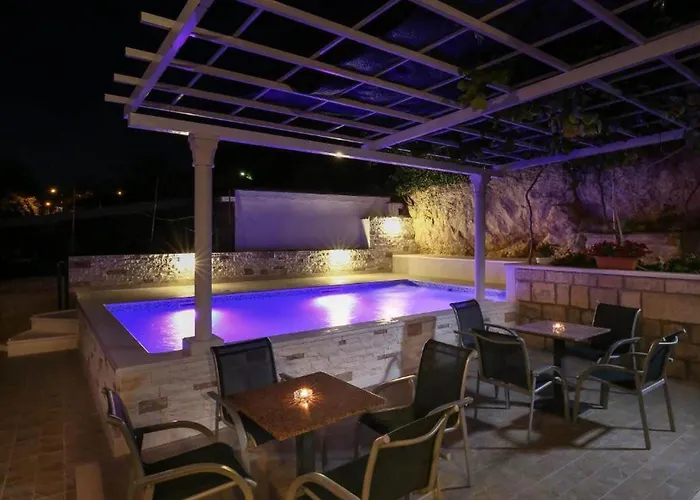 Kusalo- With Patio 1 Dubrovnik